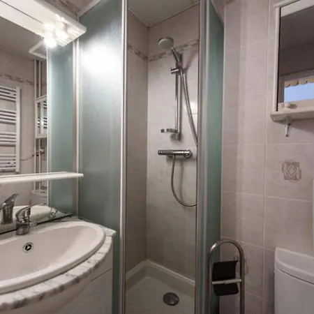 Appartement Les Menuires, 1 Pièce, 2 Personnes - Fr-1-574-12